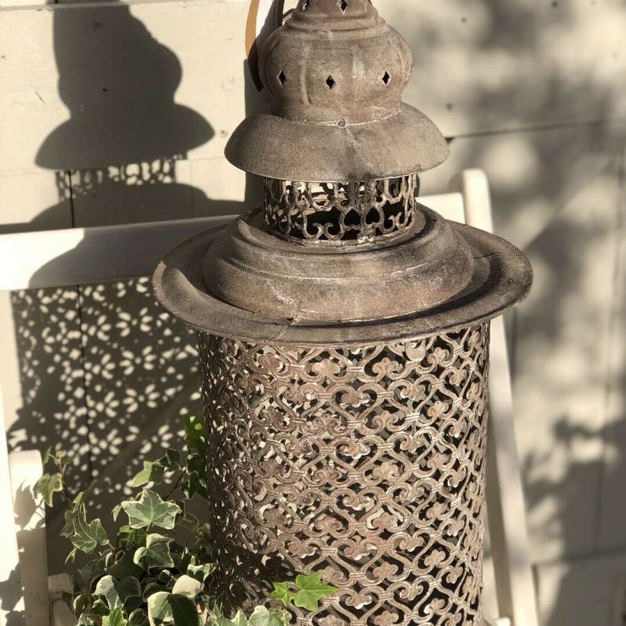 Seville garden lantern