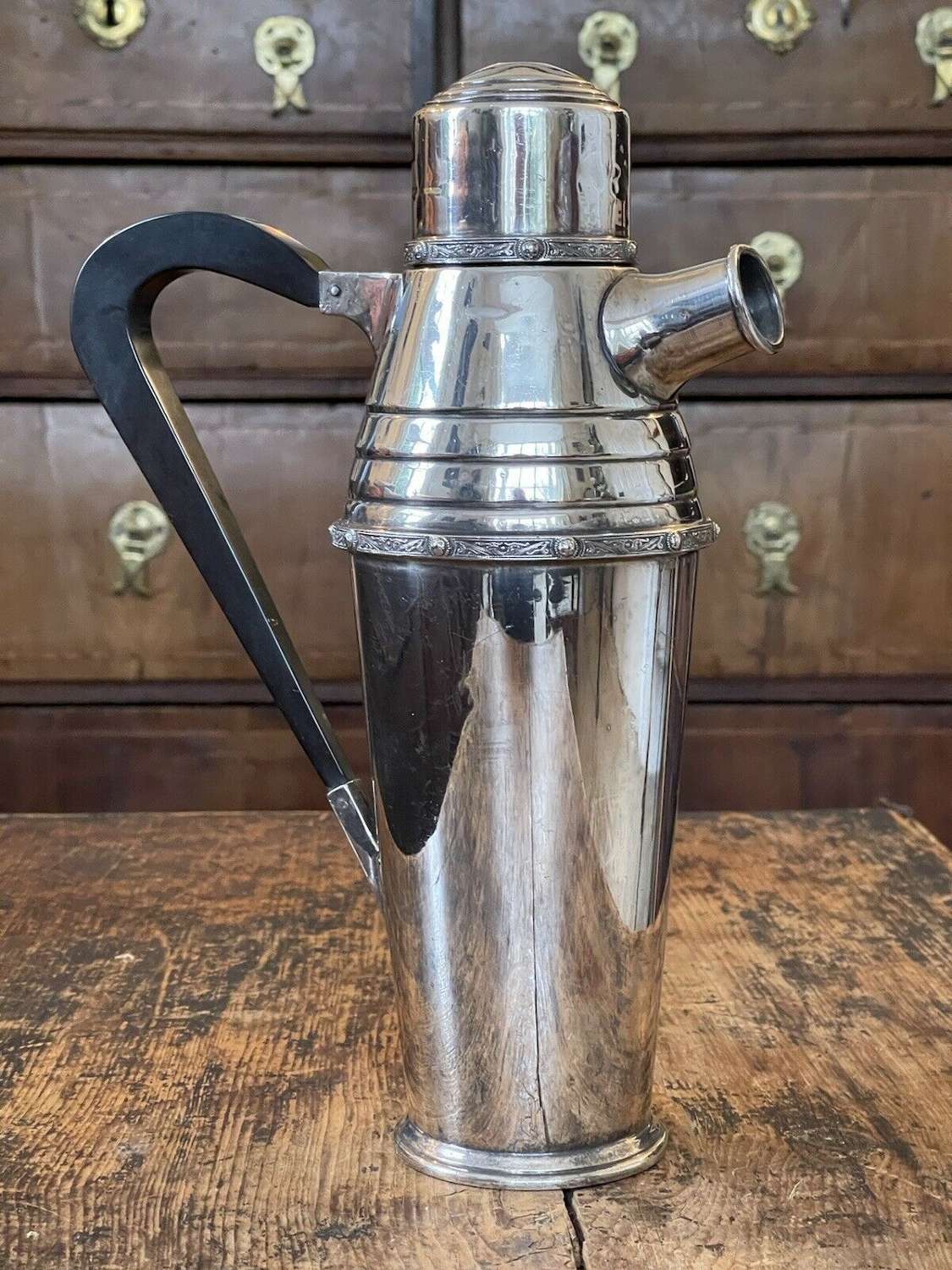 Art Deco cocktail shaker