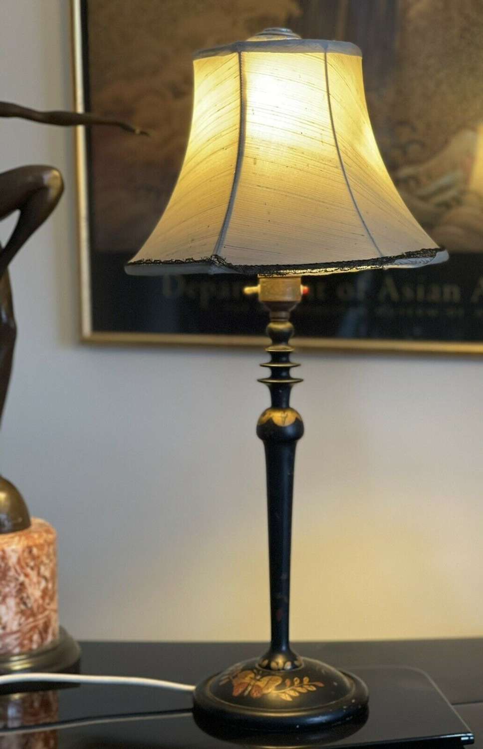 Antique Chinoiserie table lamp circa 1920.