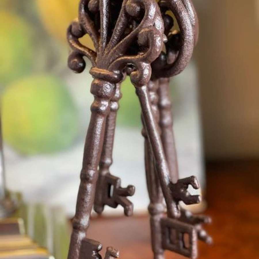 Cast iron jailers keys