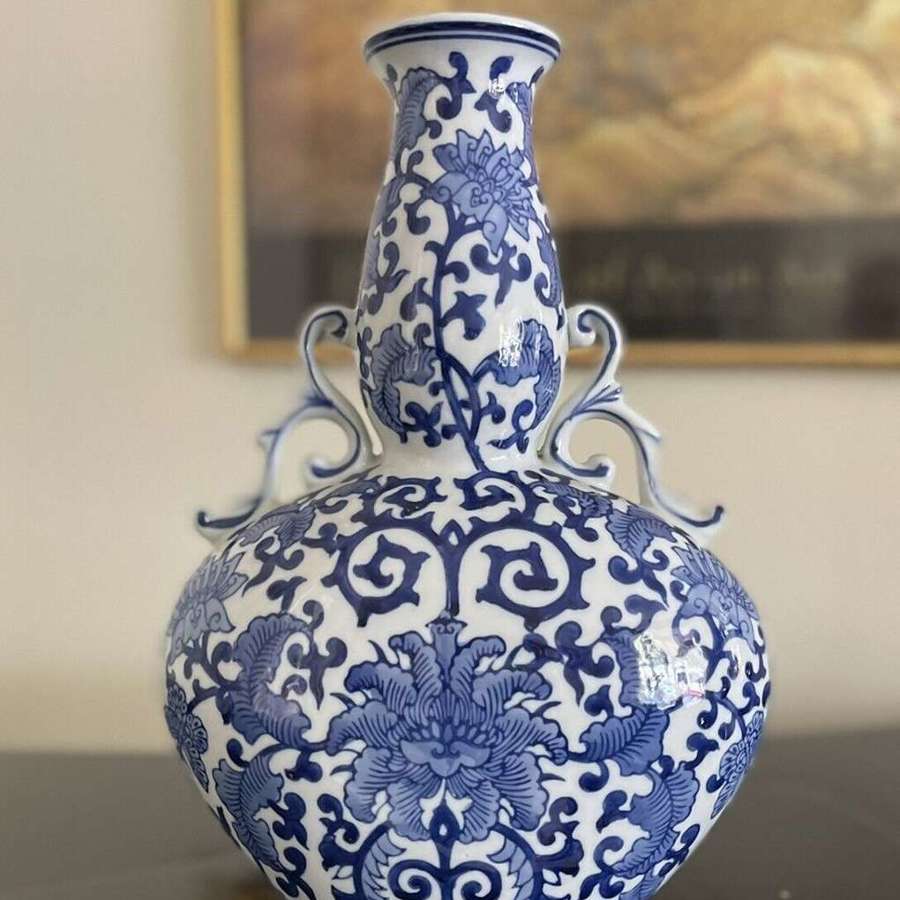 Qing Dynasty style Chinese vase by Seymour Mann