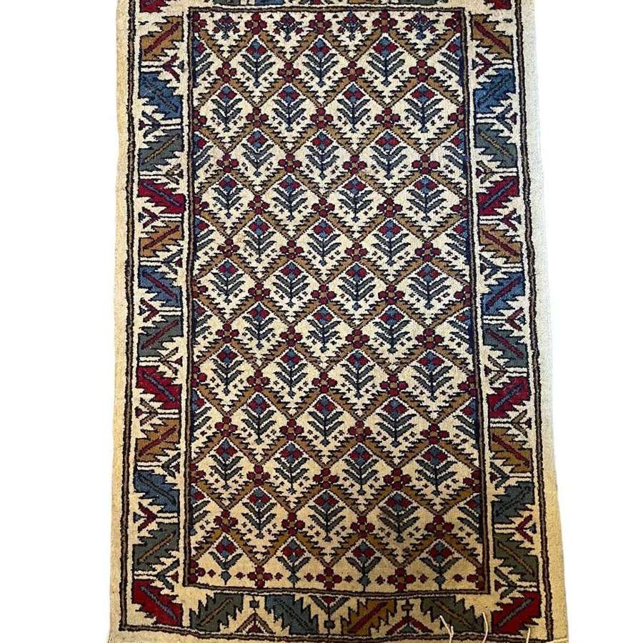 Vintage handwoven Dagestan prayer rug