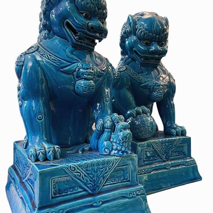 A pair of vintage blue Chinese lion /foo dogs CIRCA 1960