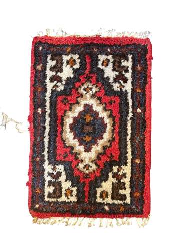 Small vintage Hamadan Persian wool rug Circa 1970