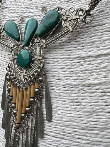 Vintage Latin American Statement Necklace Green Stone Alpaca Silver